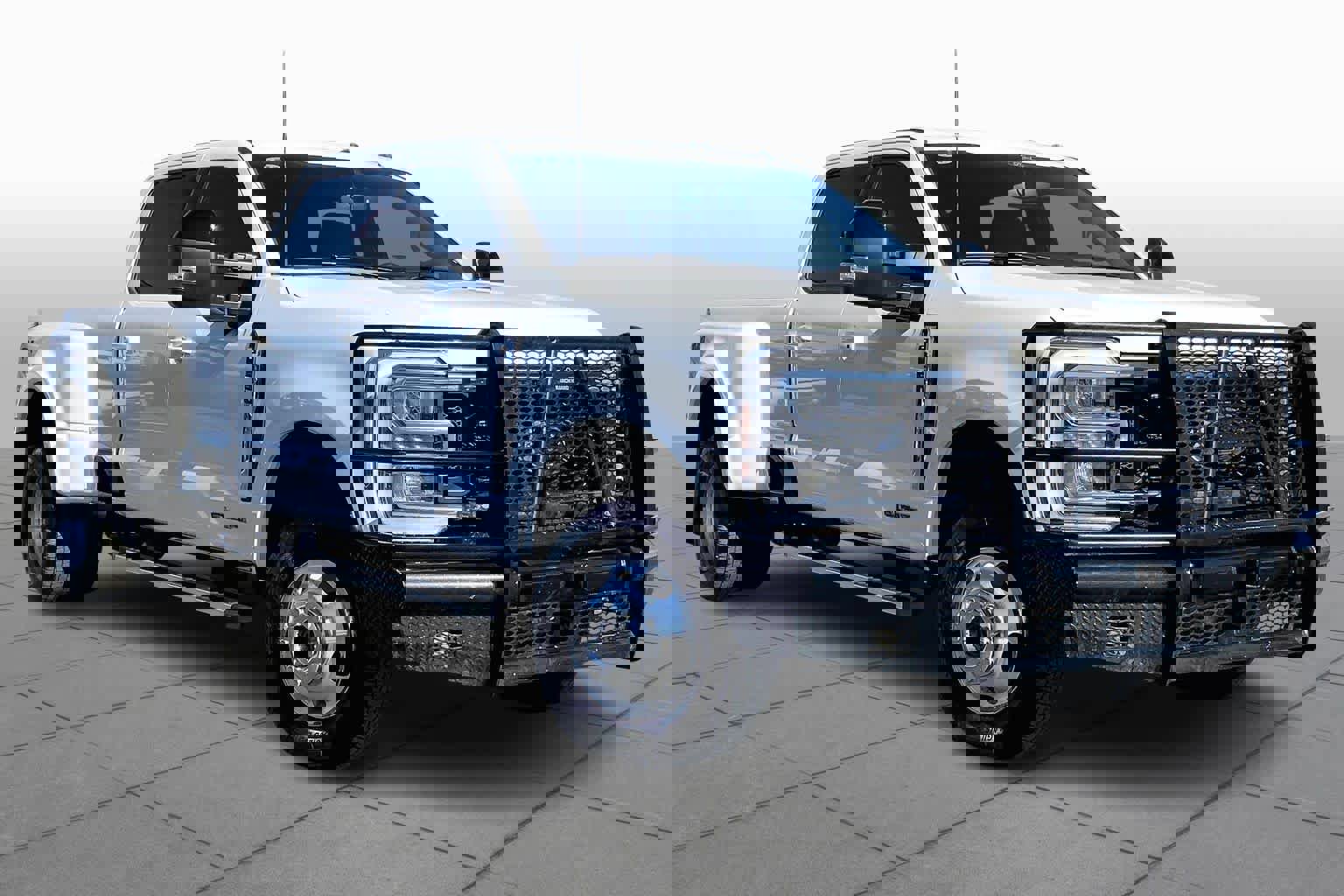 Used 2025 Ford F350 Lariat image 3