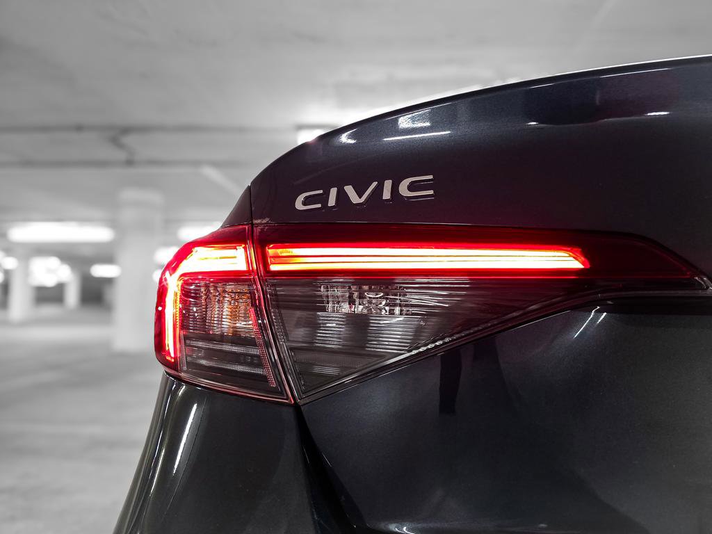 Used 2025 Honda Civic LX image 9