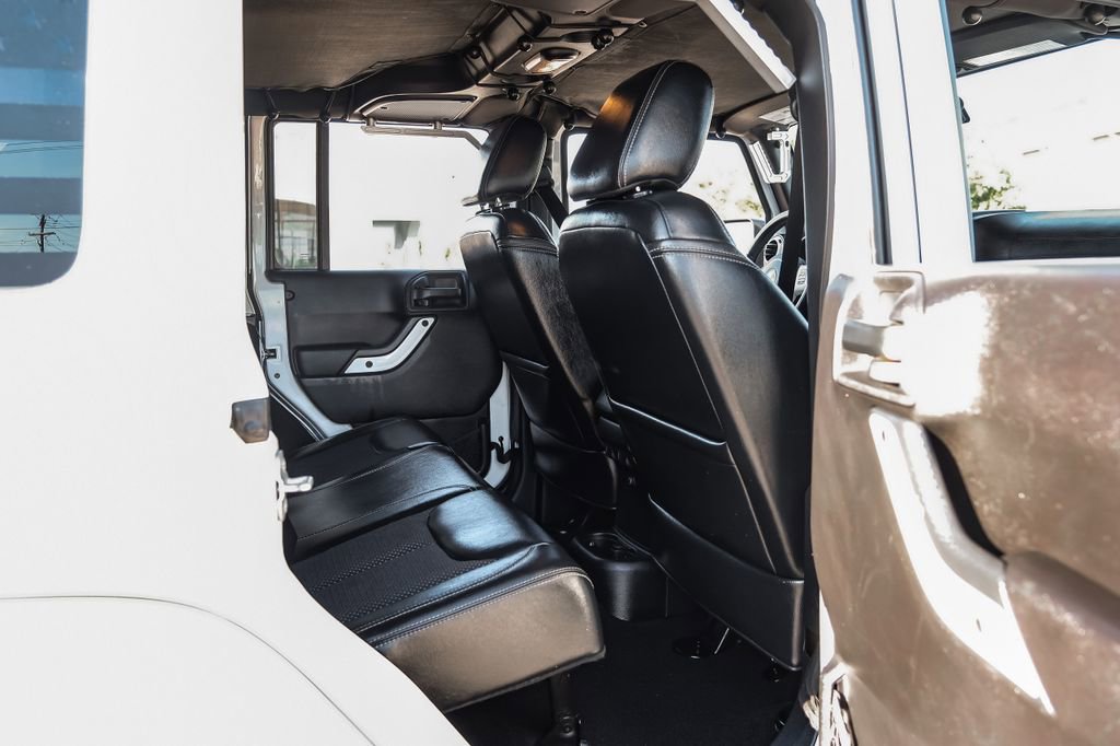 Used 2015 Jeep Wrangler Unlimited Sahara w/ Quick Order Package 24X image 35