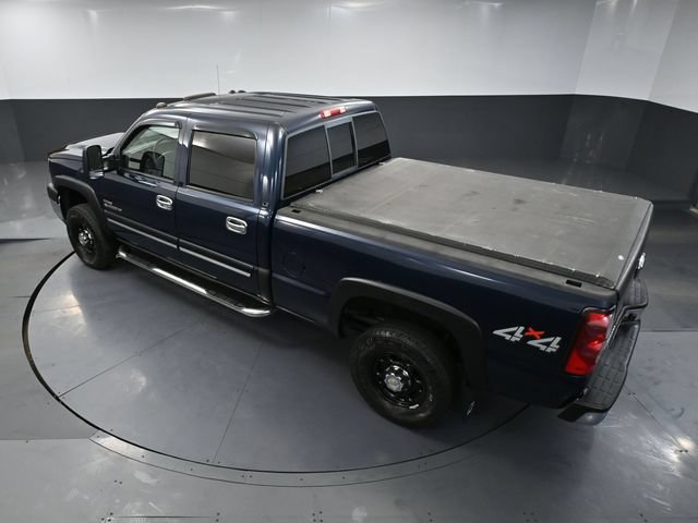 Used 2005 Chevrolet Silverado 2500 LS w/ Heavy-Duty Power Package AWD/4WD image 46