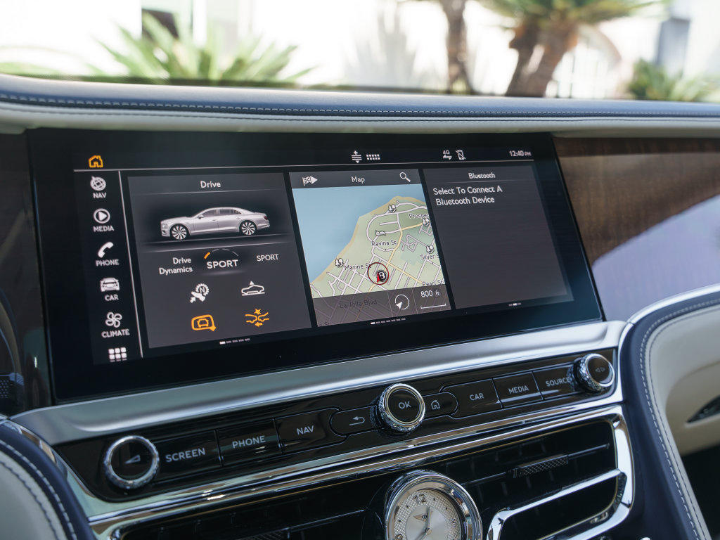 Used 2023 Bentley Flying Spur Plug-In Hybrid AWD/4WD image 8