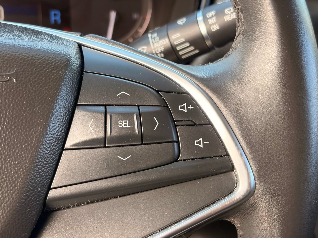 Used 2018 Cadillac XT5 Luxury FWD image 26