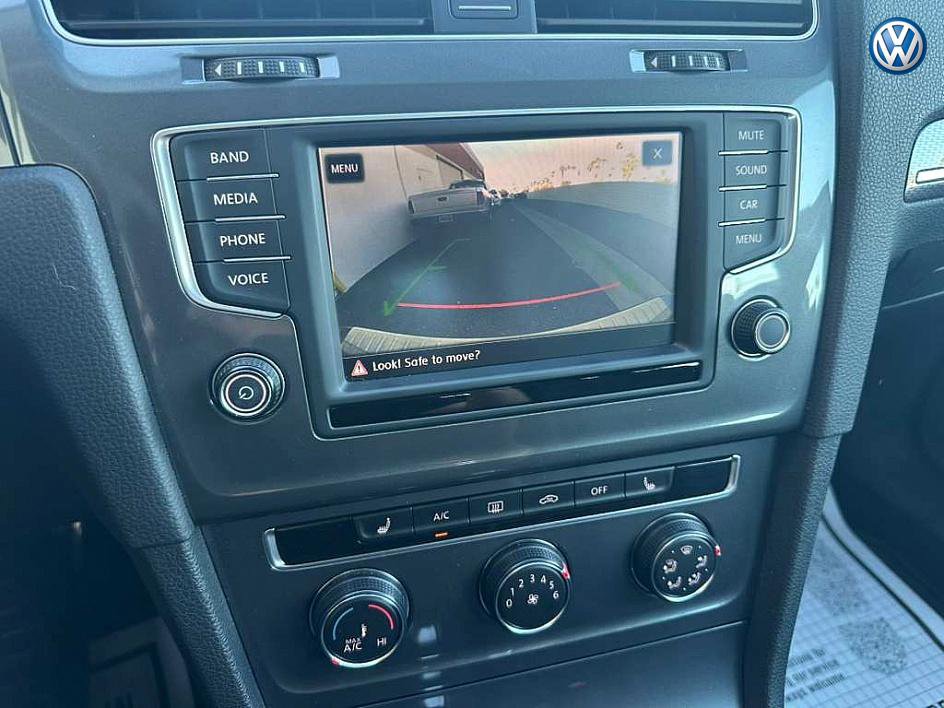 Used 2017 Volkswagen Golf Alltrack SE image 21