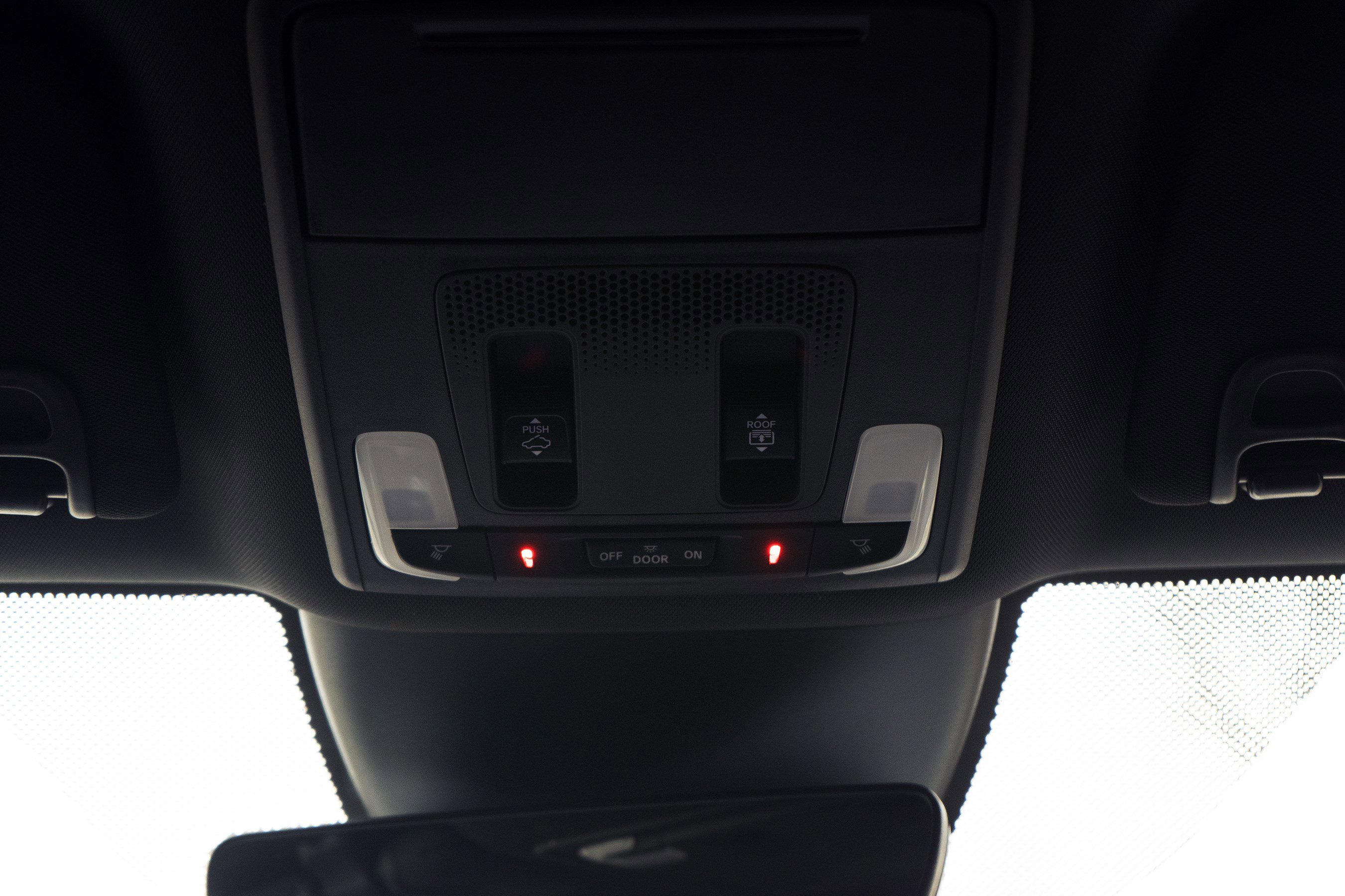 Used 2025 Honda Pilot Black Edition image 37