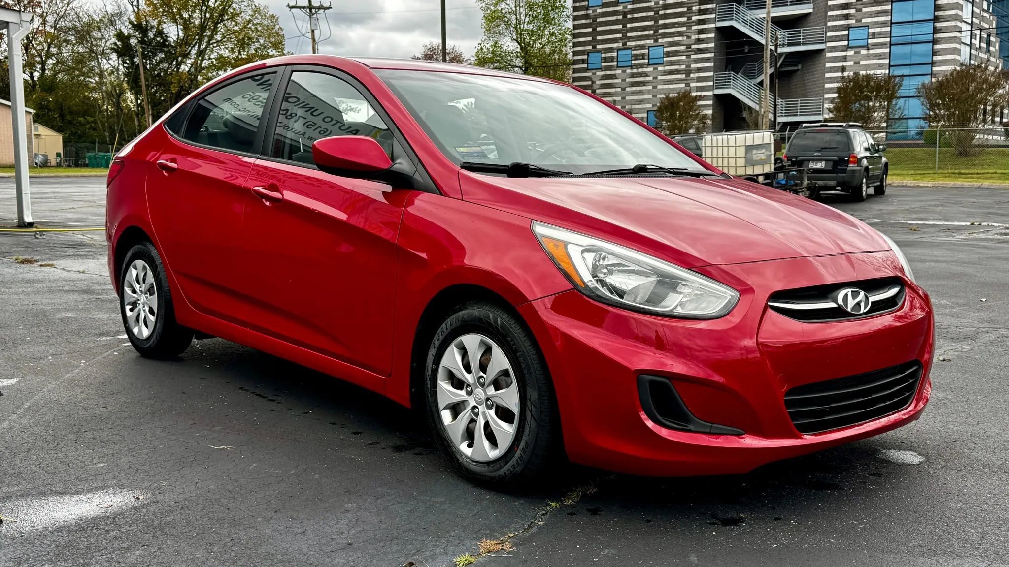 Used 2015 Hyundai Accent GLS image 3