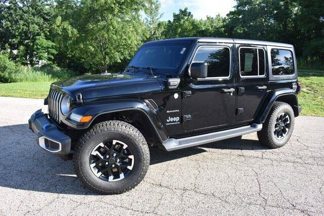 Used 2023 Jeep Wrangler Unlimited Sahara AWD/4WD image 13
