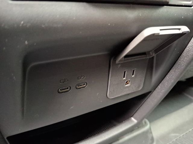 Certified 2026 Chevrolet Traverse Z71 w/ Enhanced Driving Package image 12