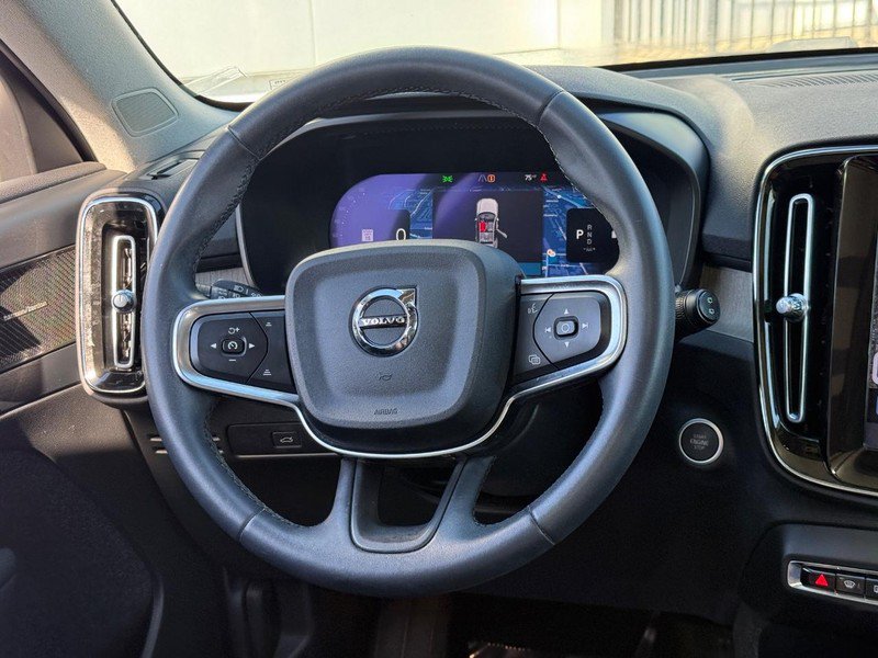 Certified 2023 Volvo XC40 B5 Ultimate w/ Protection Package Premier AWD/4WD image 13