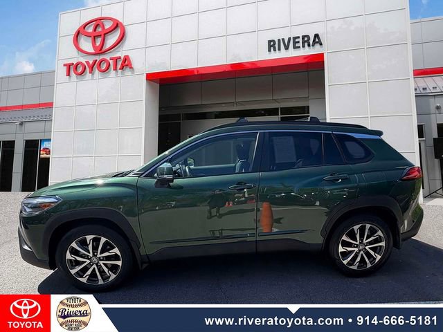 Used 2023 Toyota Corolla Cross XLE w/ Convenience Package AWD/4WD image 8