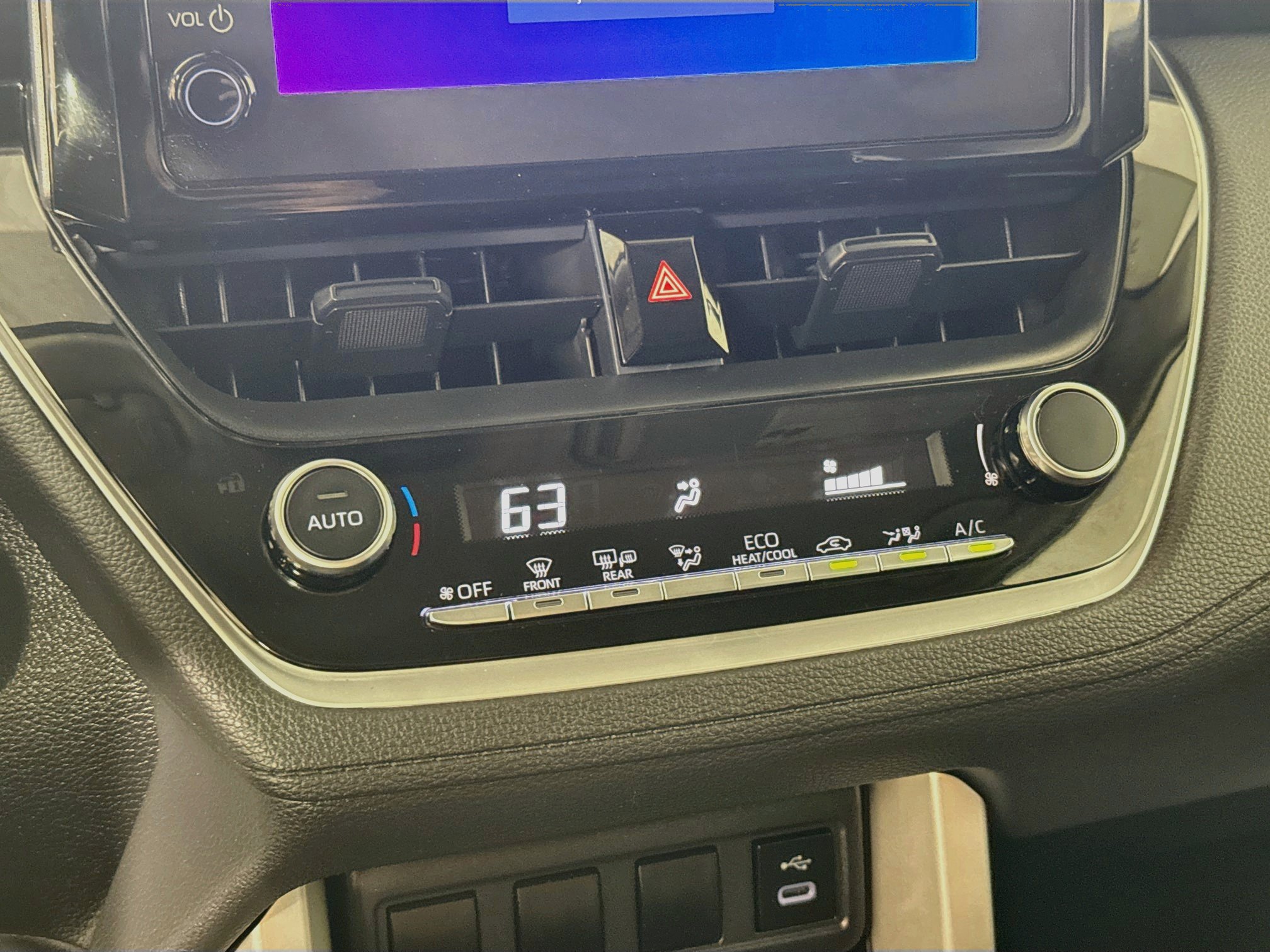 Certified 2025 Toyota Corolla Cross LE FWD image 17