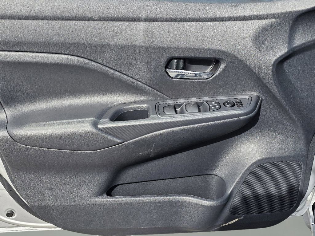New 2025 Nissan Versa SV w/ Trunk Package FWD image 9