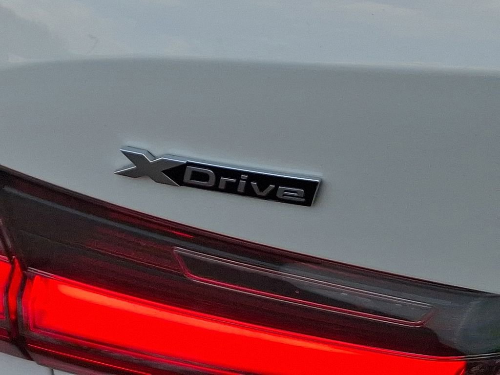 Used 2023 BMW M3 Competition w/ M Carbon Exterior Package image 29