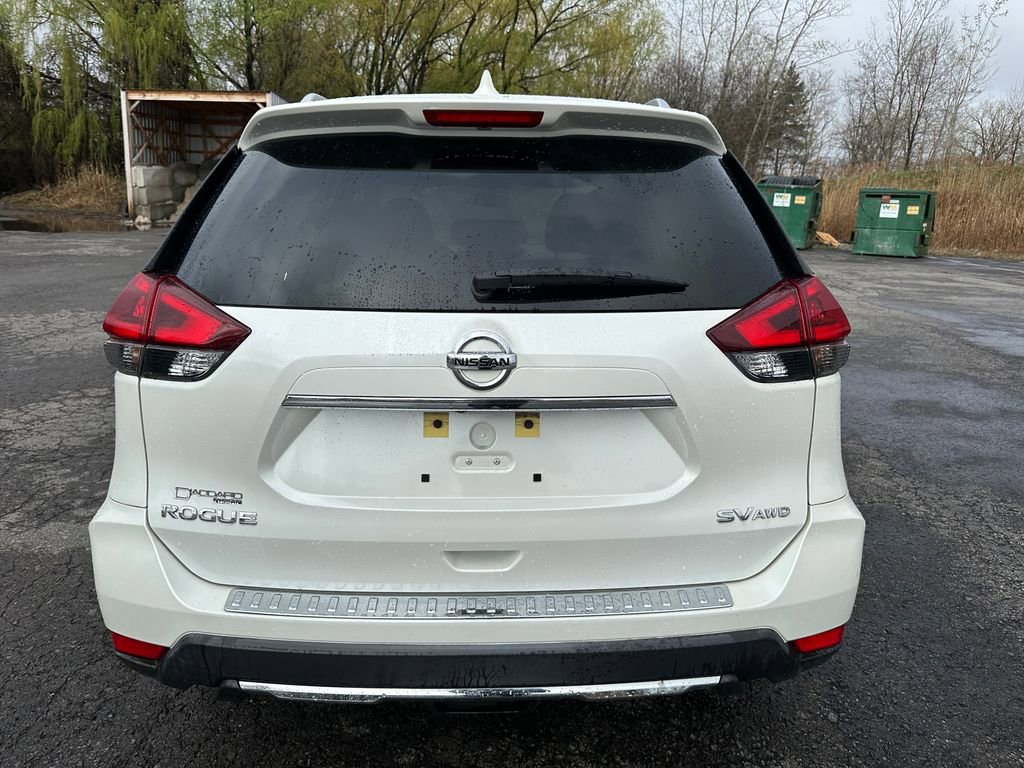 Used 2018 Nissan Rogue SV w/ Premium Package AWD/4WD image 14