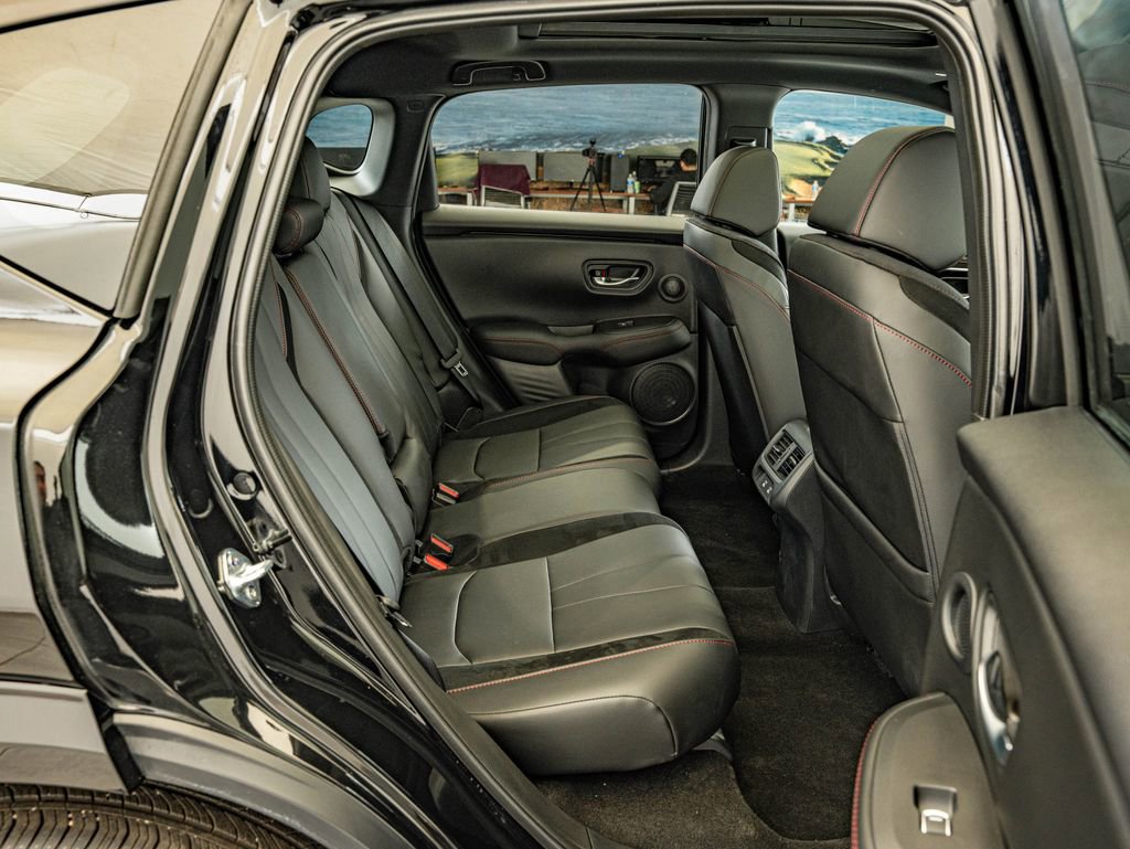 Certified 2025 Acura ADX A-Spec AWD/4WD image 33