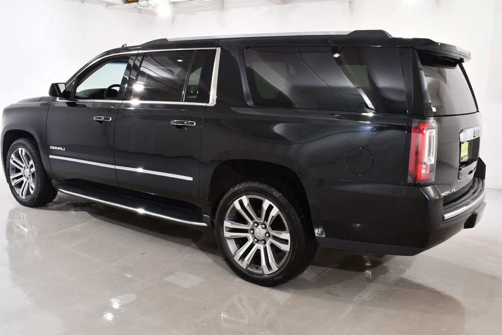 Used 2017 GMC Yukon XL Denali w/ Open Road Package AWD/4WD image 15