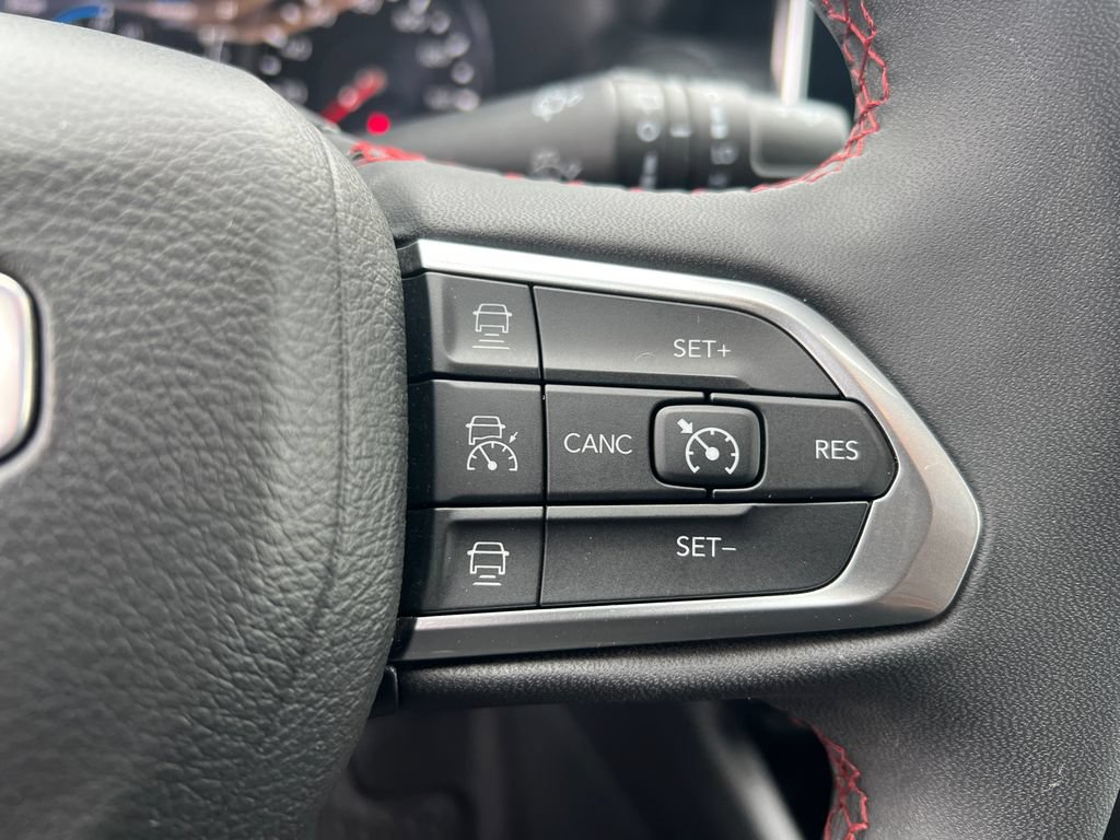 Used 2023 Jeep Compass Trailhawk AWD/4WD image 28