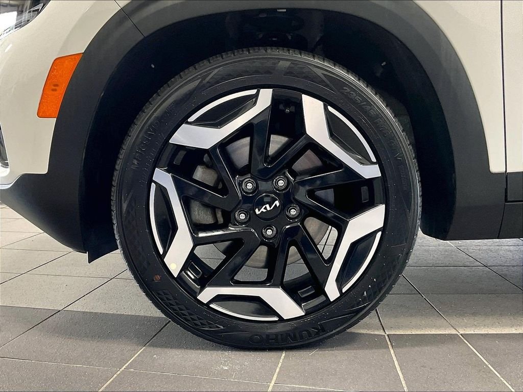 Used 2024 Kia Seltos SX w/ SX Sunroof Package AWD/4WD image 7