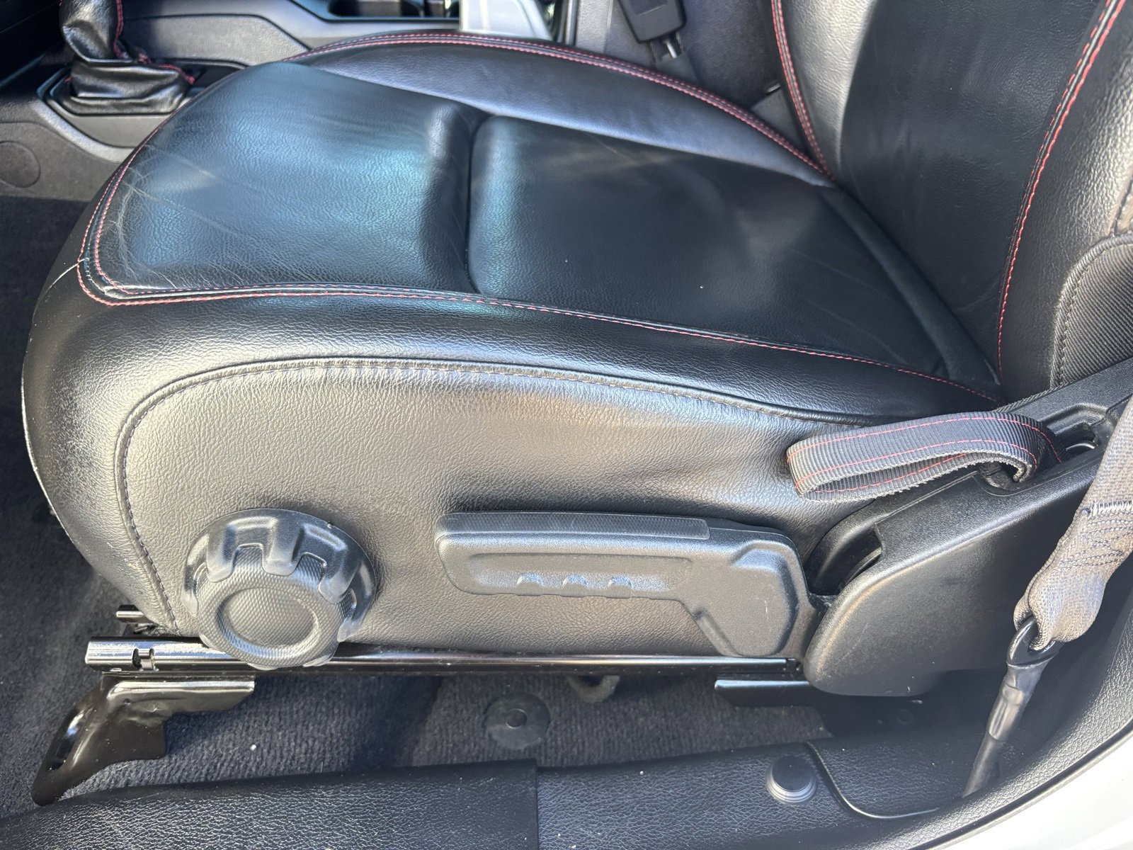 Used 2018 Jeep Wrangler Unlimited Rubicon image 18