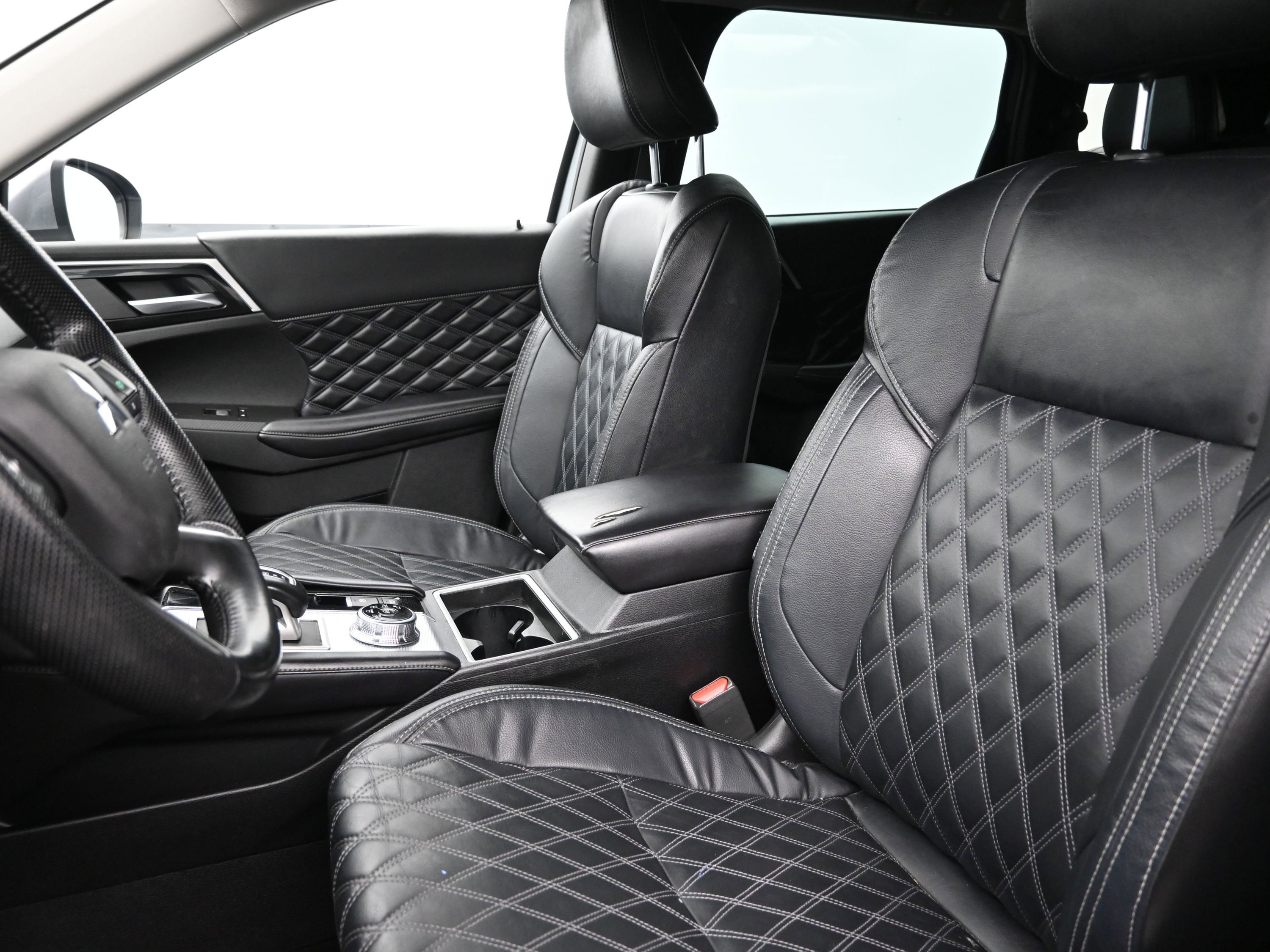 Used 2022 Mitsubishi Outlander SEL image 11