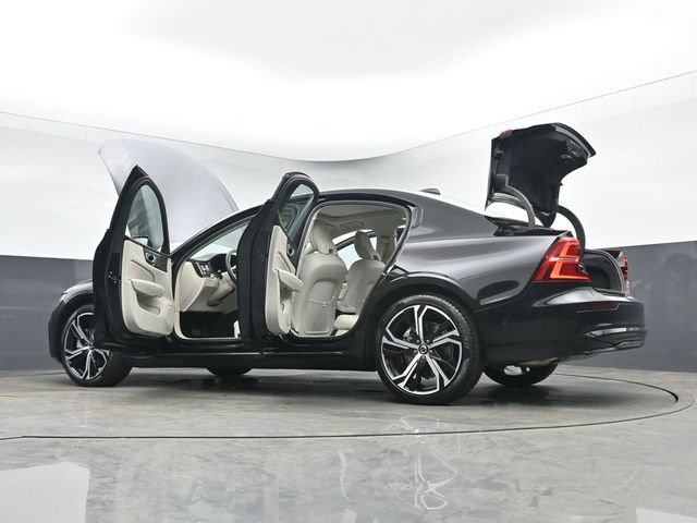 Used 2024 Volvo S60 B5 Plus image 52