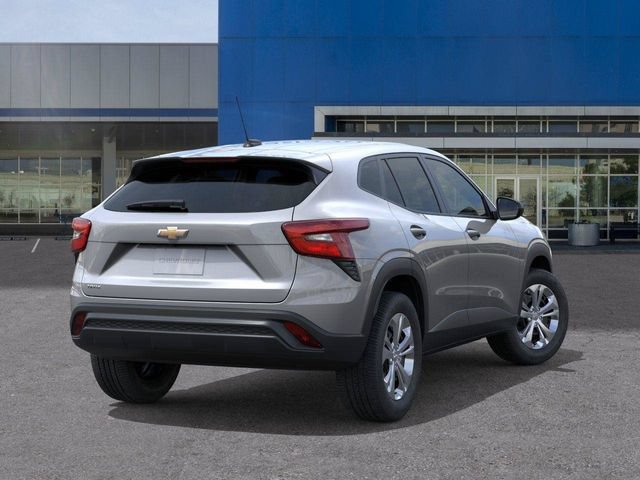New 2026 Chevrolet Trax LS FWD image 4
