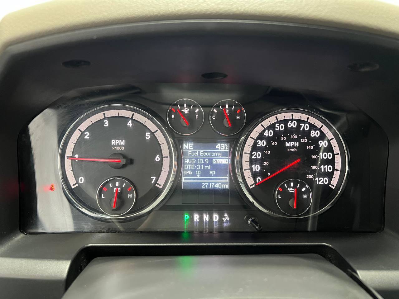 Used 2012 RAM 1500 Classic SLT AWD/4WD image 16