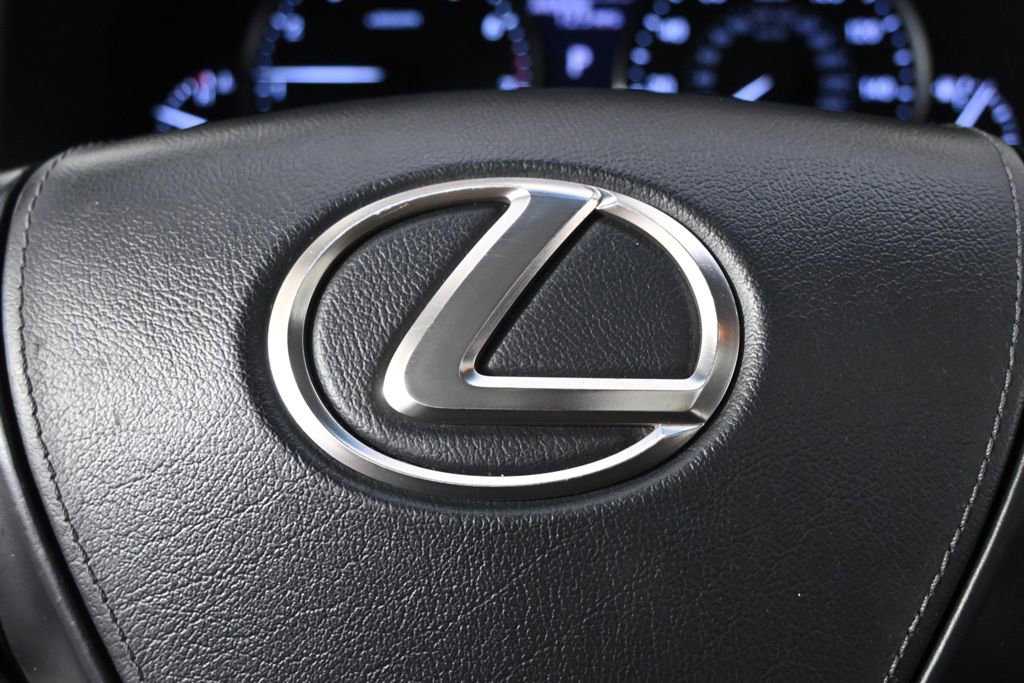 Used 2013 Lexus LS 460 AWD w/ Comfort Pkg image 35