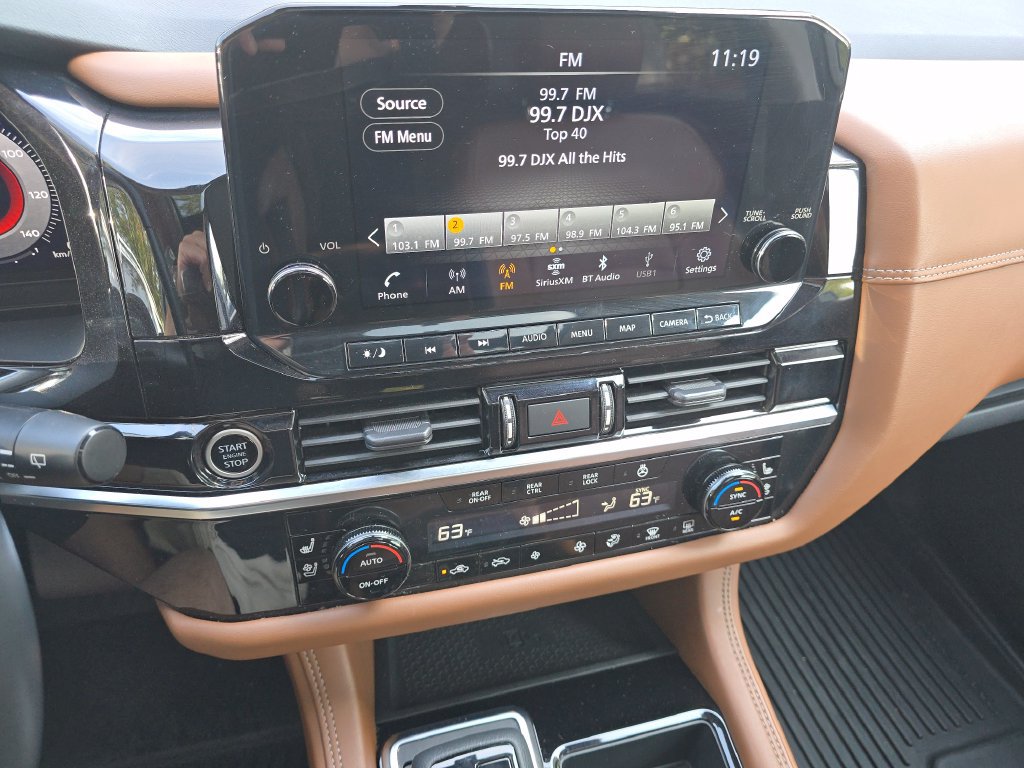Used 2023 Nissan Pathfinder Platinum AWD/4WD image 39