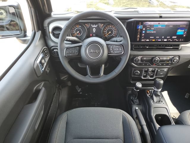 New 2025 Jeep Gladiator Sport AWD/4WD image 16