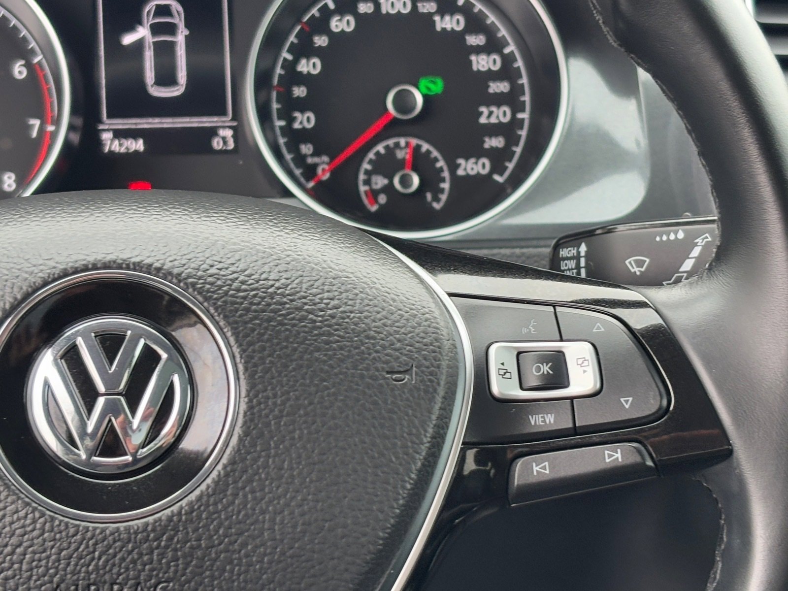 Used 2019 Volkswagen Golf S image 22