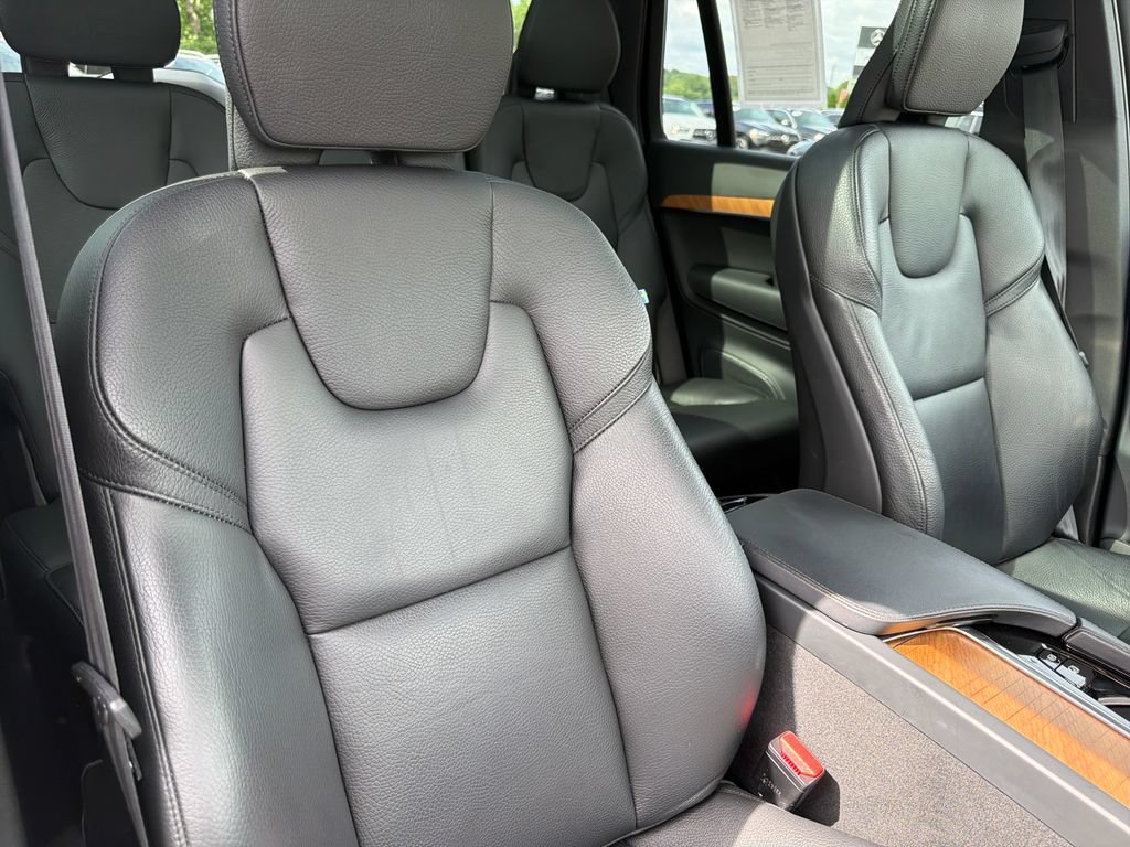 Used 2023 Volvo XC90 B5 Plus w/ Protection Package Premier AWD/4WD image 37