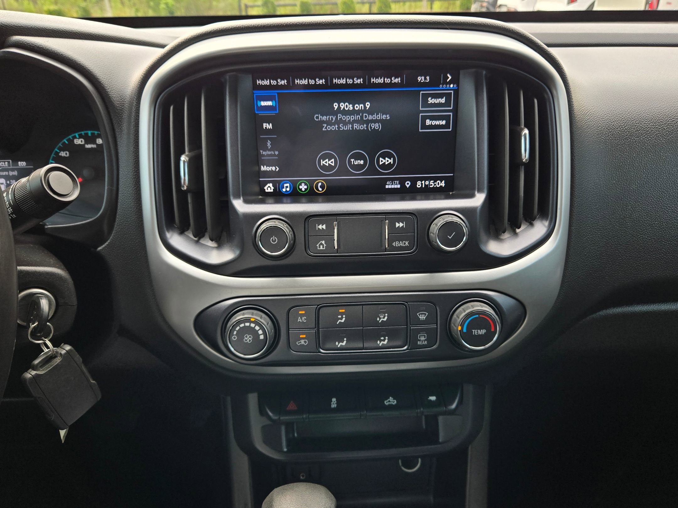 Used 2022 Chevrolet Colorado LT w/ LT Convenience Package image 15