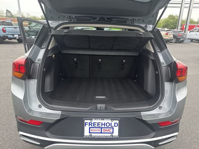 Used 2023 Buick Encore GX Select AWD/4WD image 23