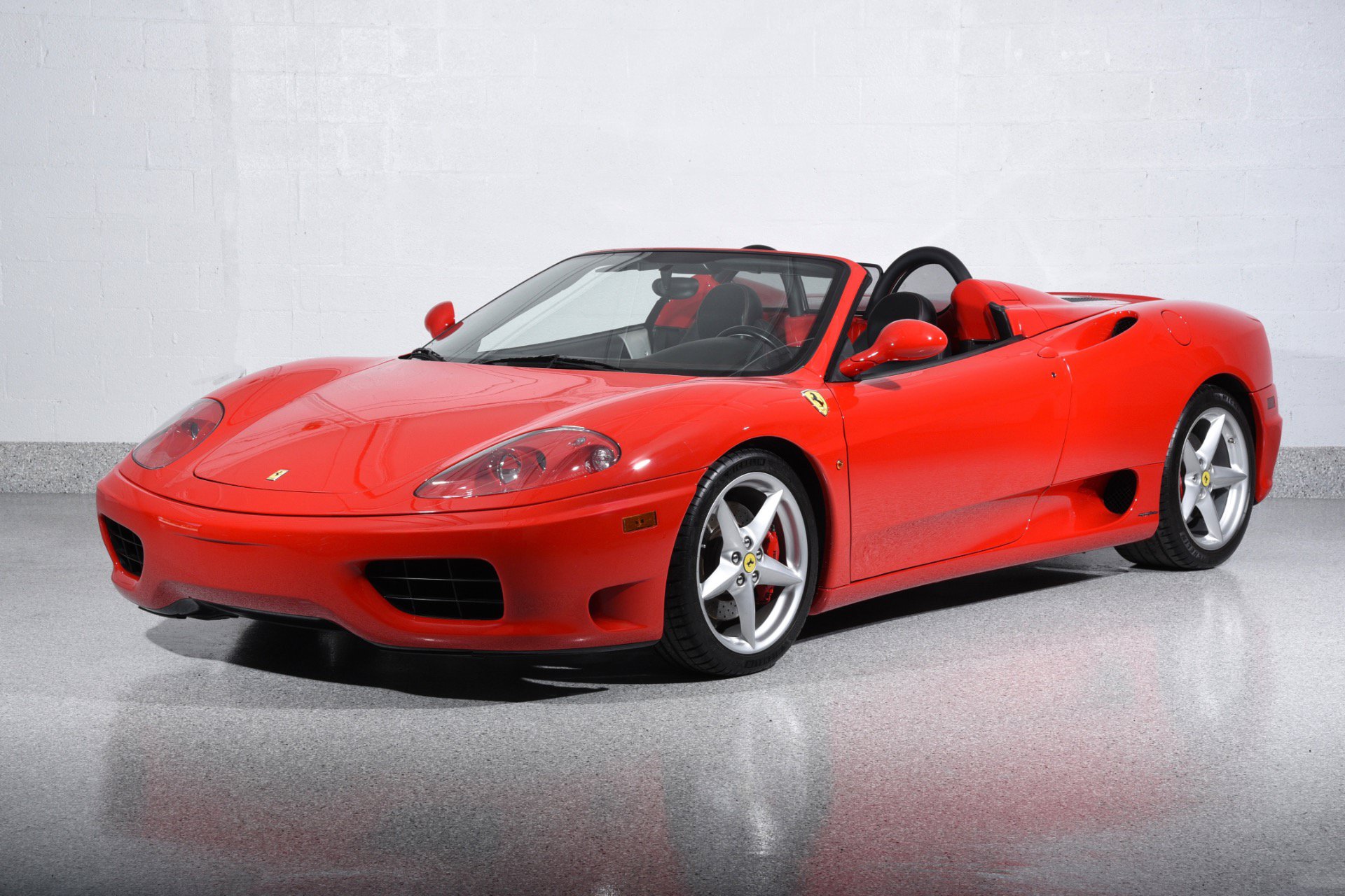 Used 2001 Ferrari 360 Spider RWD image 2