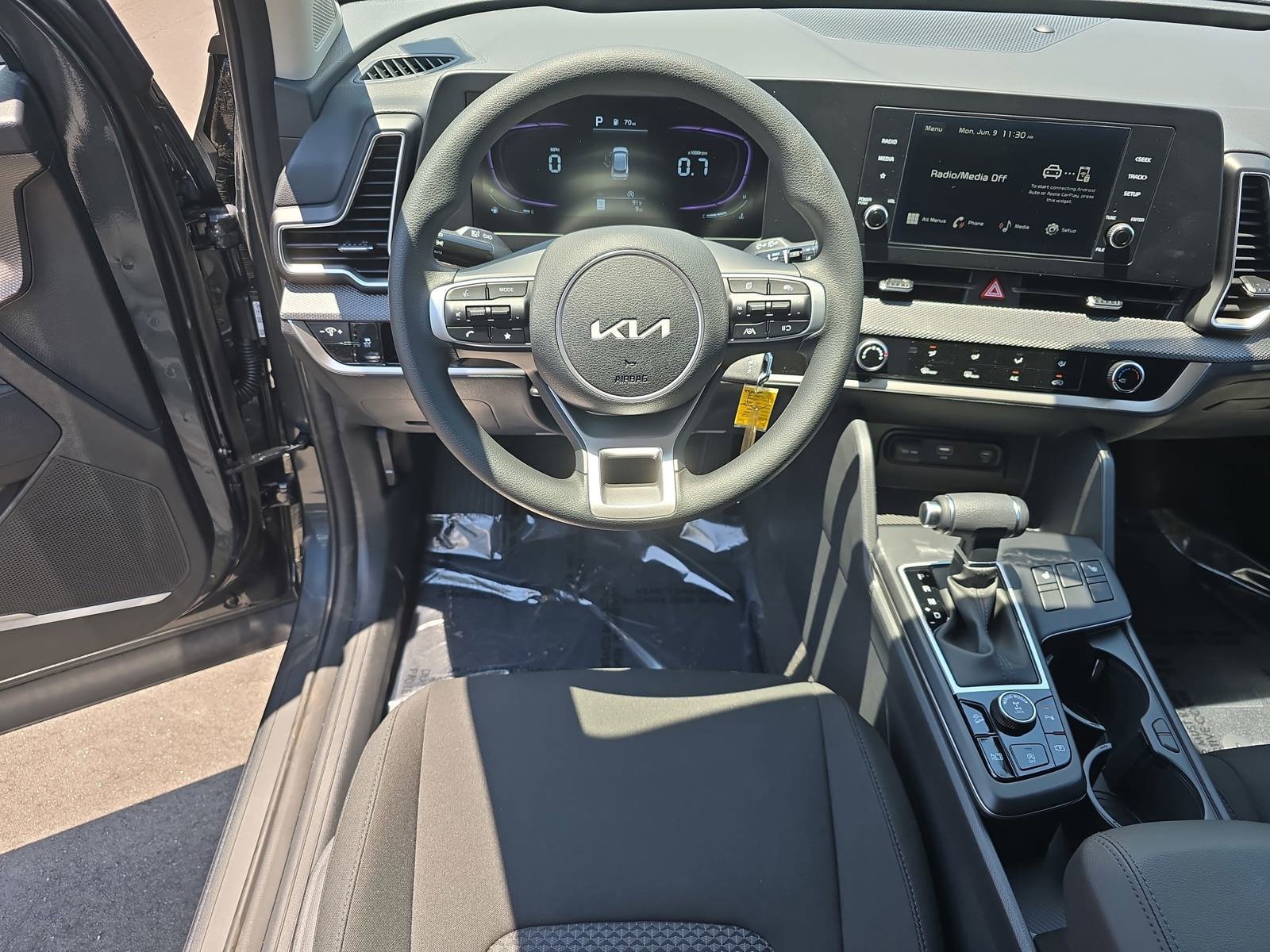 New 2025 Kia Sportage LX AWD/4WD image 15