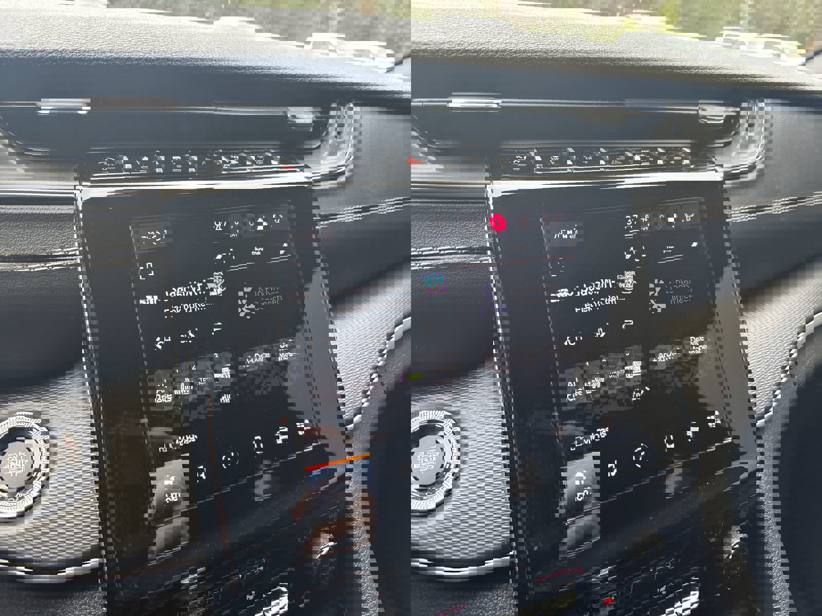 Used 2024 Jeep Grand Cherokee Altitude image 19