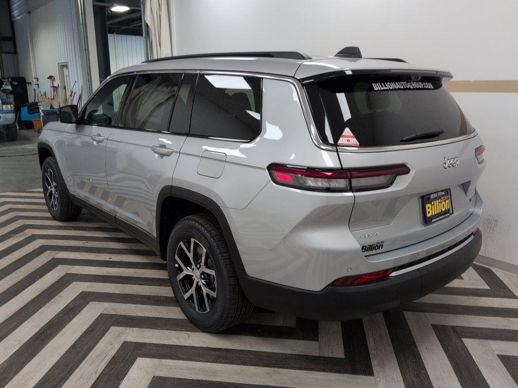 New 2025 Jeep Grand Cherokee L Limited w/ Luxury Tech Group II image 13