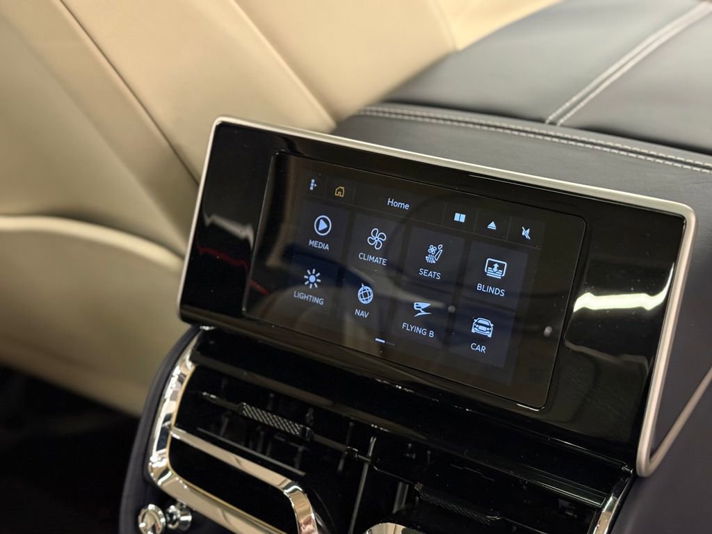 Used 2022 Bentley Flying Spur Plug-In Hybrid image 37