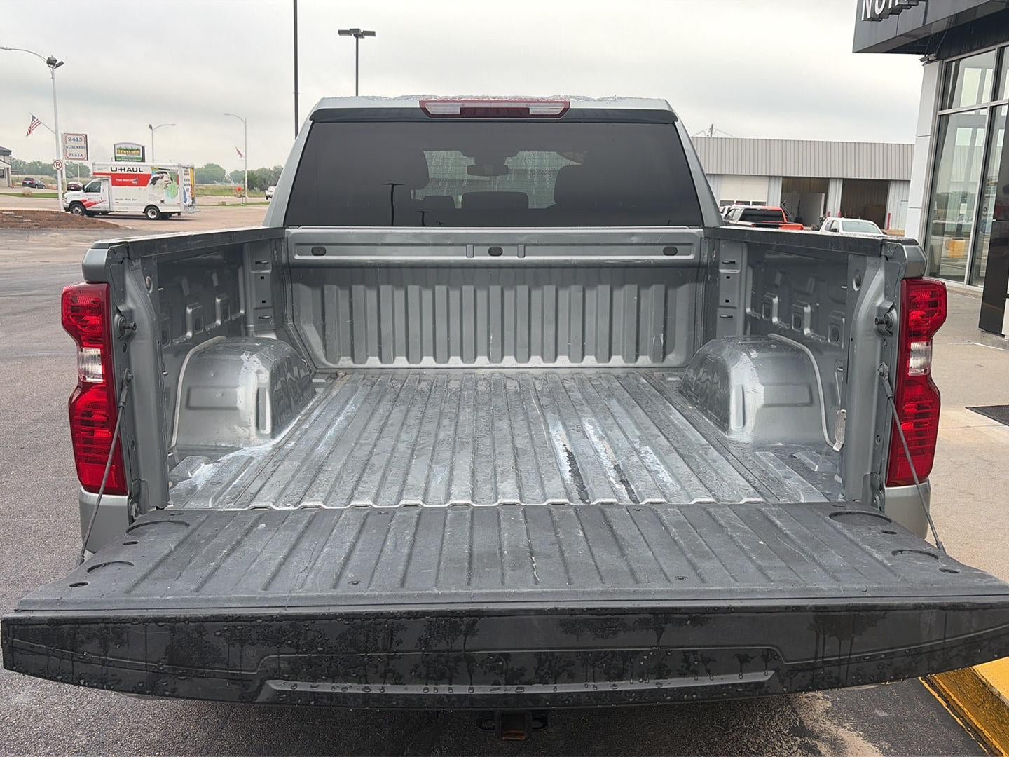 Used 2025 Chevrolet Silverado 1500 LT AWD/4WD image 7