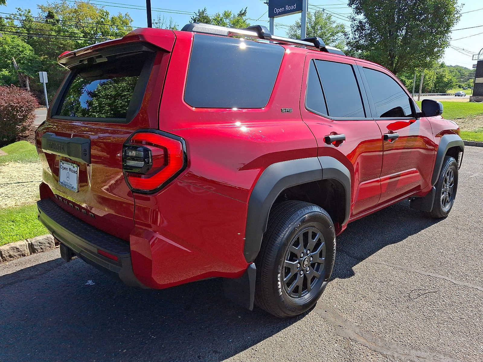 Used 2025 Toyota 4Runner SR5 AWD/4WD image 6