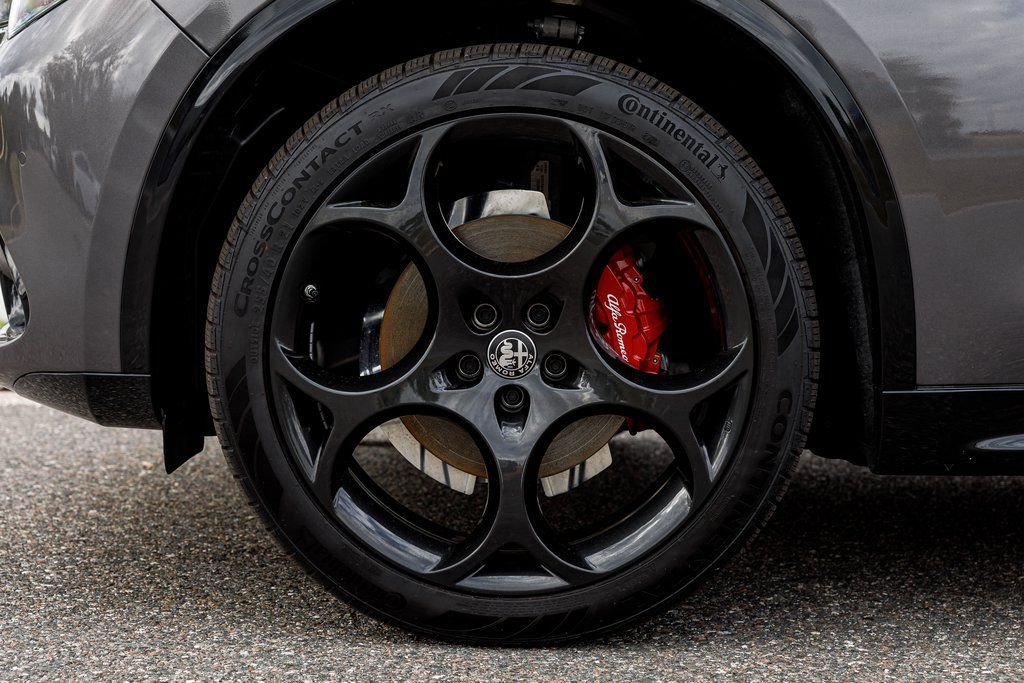 New 2025 Alfa Romeo Stelvio Sprint image 15