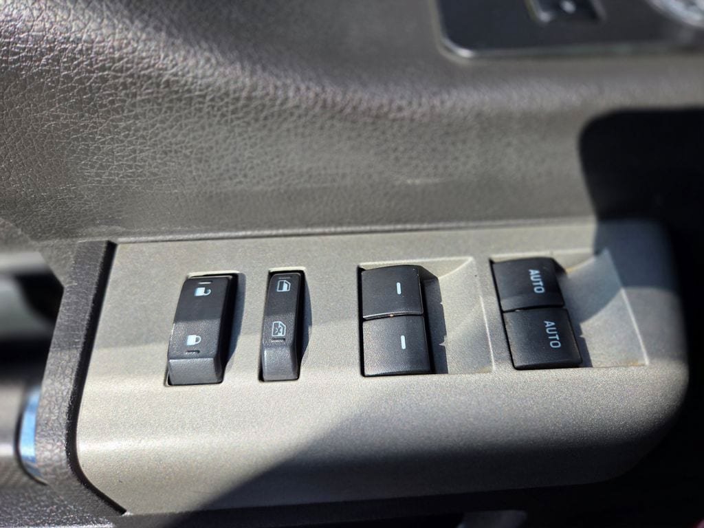 Used 2015 Ford F350 Lariat AWD/4WD image 29