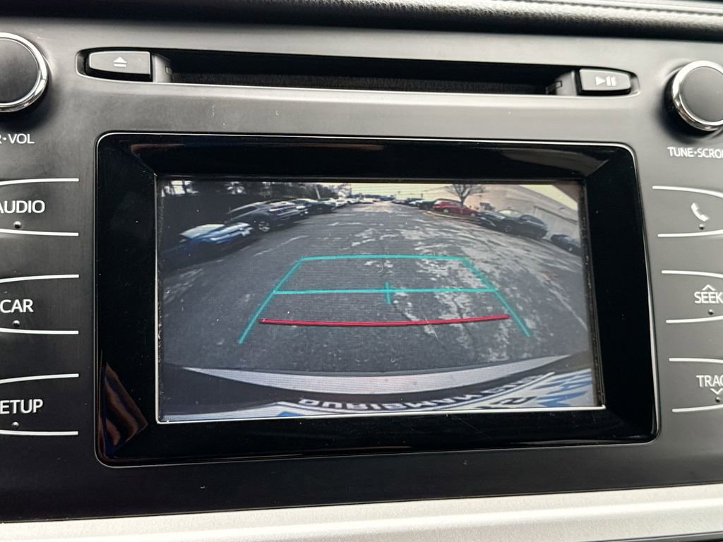 Used 2019 Toyota Highlander LE image 22