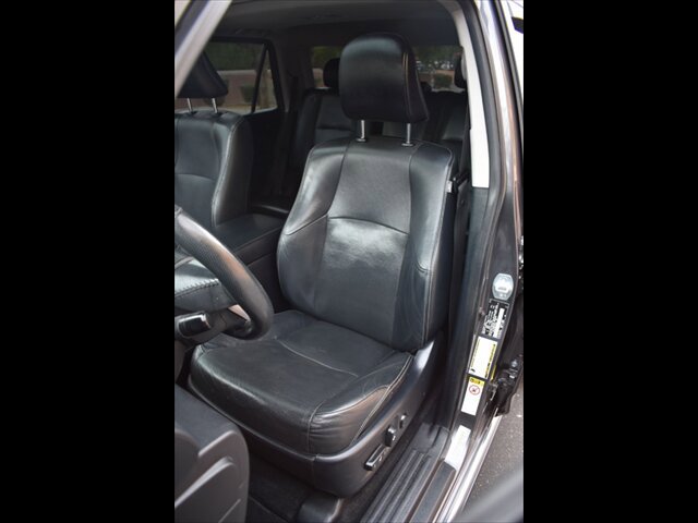 Used 2016 Toyota 4Runner Limited AWD/4WD image 17