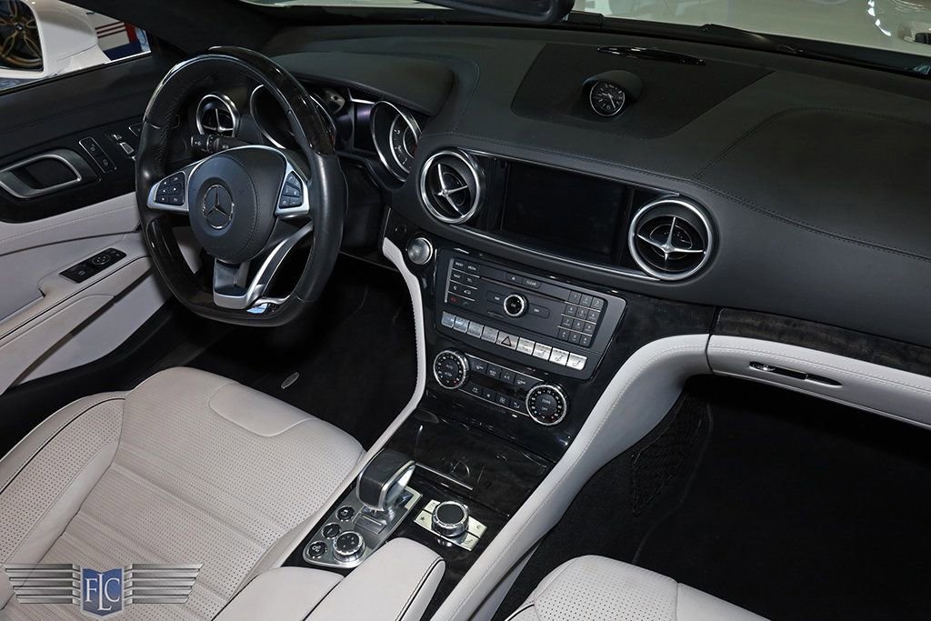 Used 2017 Mercedes-Benz SL 63 AMG image 19