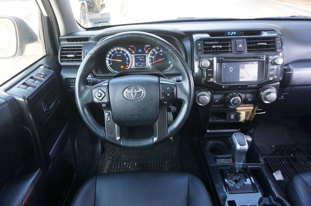 Used 2018 Toyota 4Runner TRD Off-Road Premium image 5
