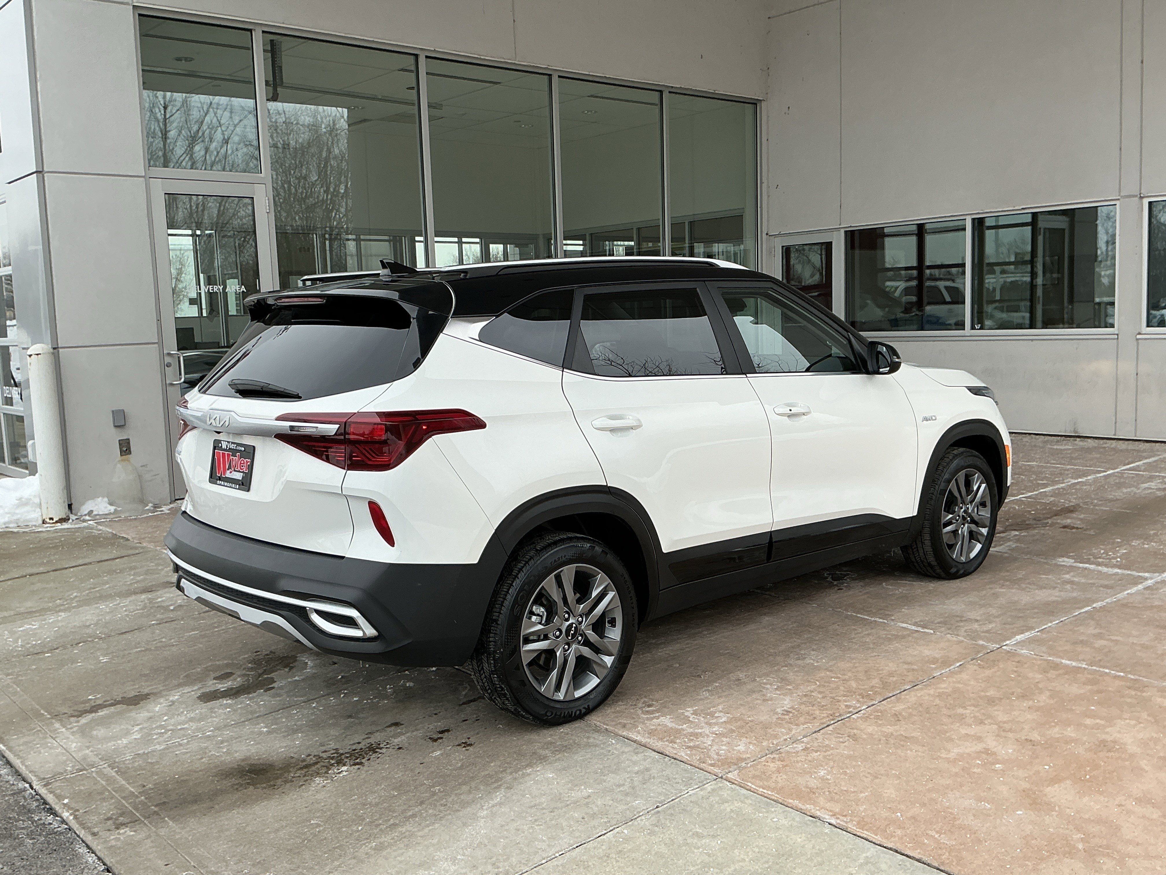 Used 2023 Kia Seltos S w/ Navigation Package image 22