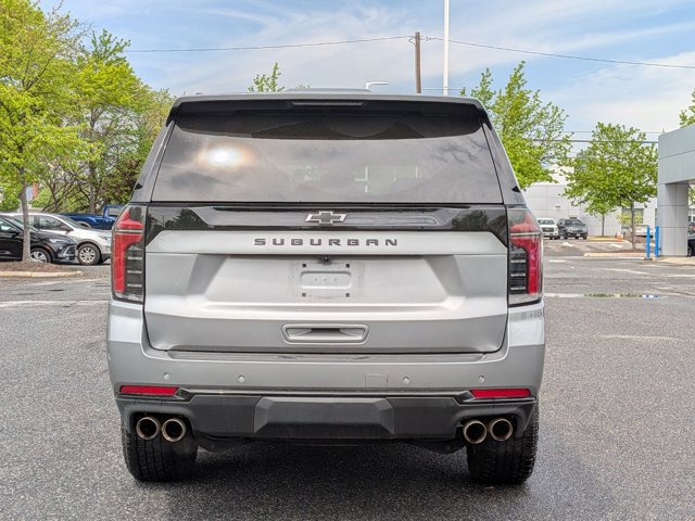 Used 2025 Chevrolet Suburban Z71 AWD/4WD image 6