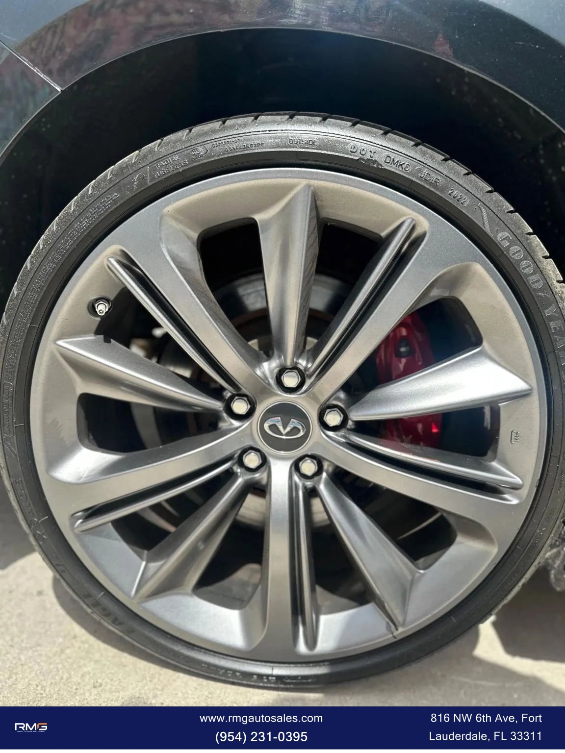 Used 2019 INFINITI Q60 Red Sport 400 w/ Cargo Package AWD/4WD image 7
