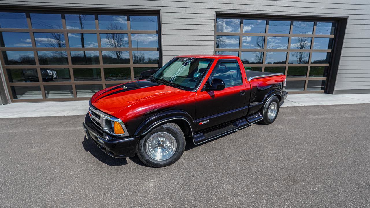Used 1997 Chevrolet S10 Pickup LS w/ Preferred Equipment Group RWD image 40